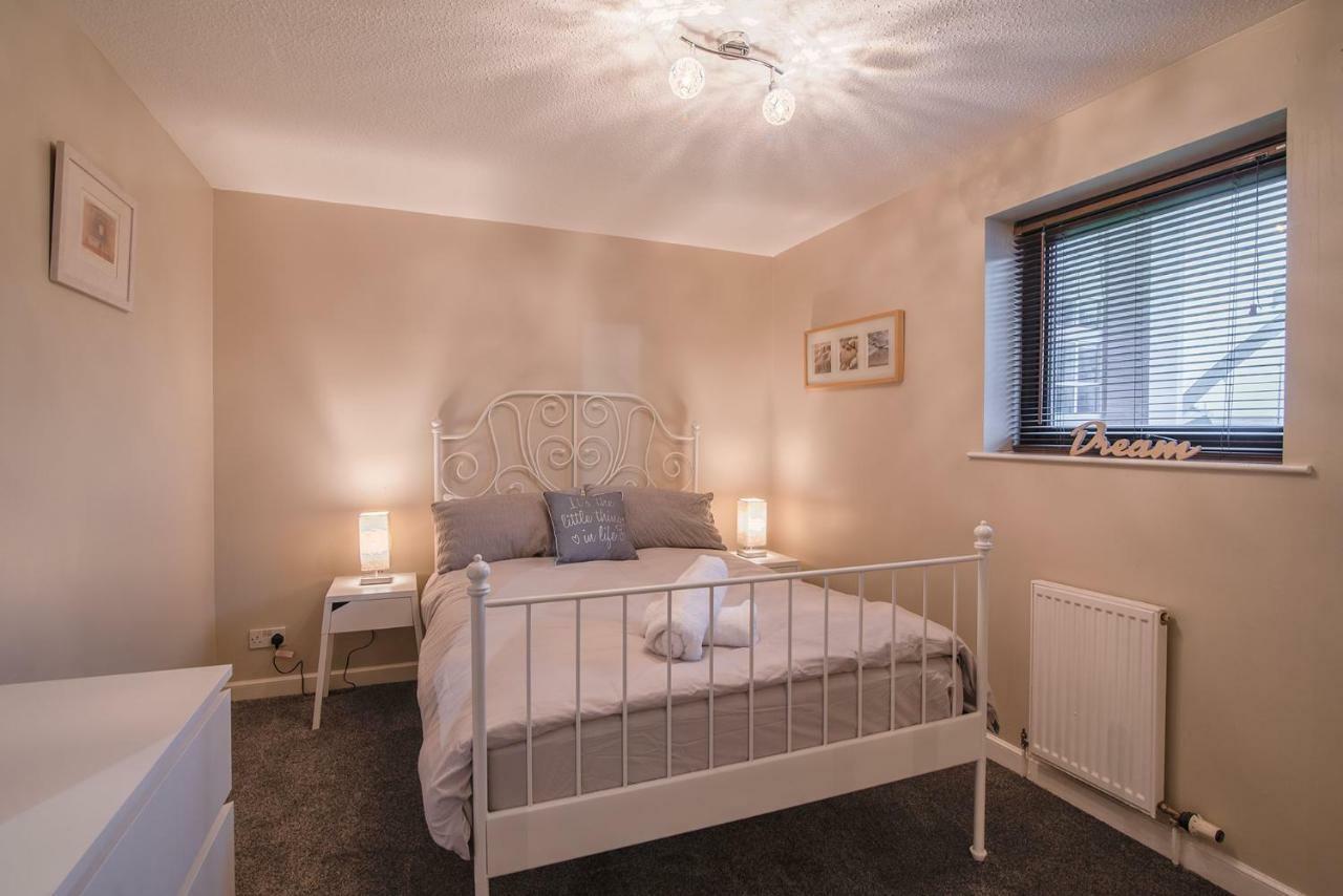 Apartament Sec/ Hydro Two Bed Flat With Free Parking And Great View Glasgow Zewnętrze zdjęcie